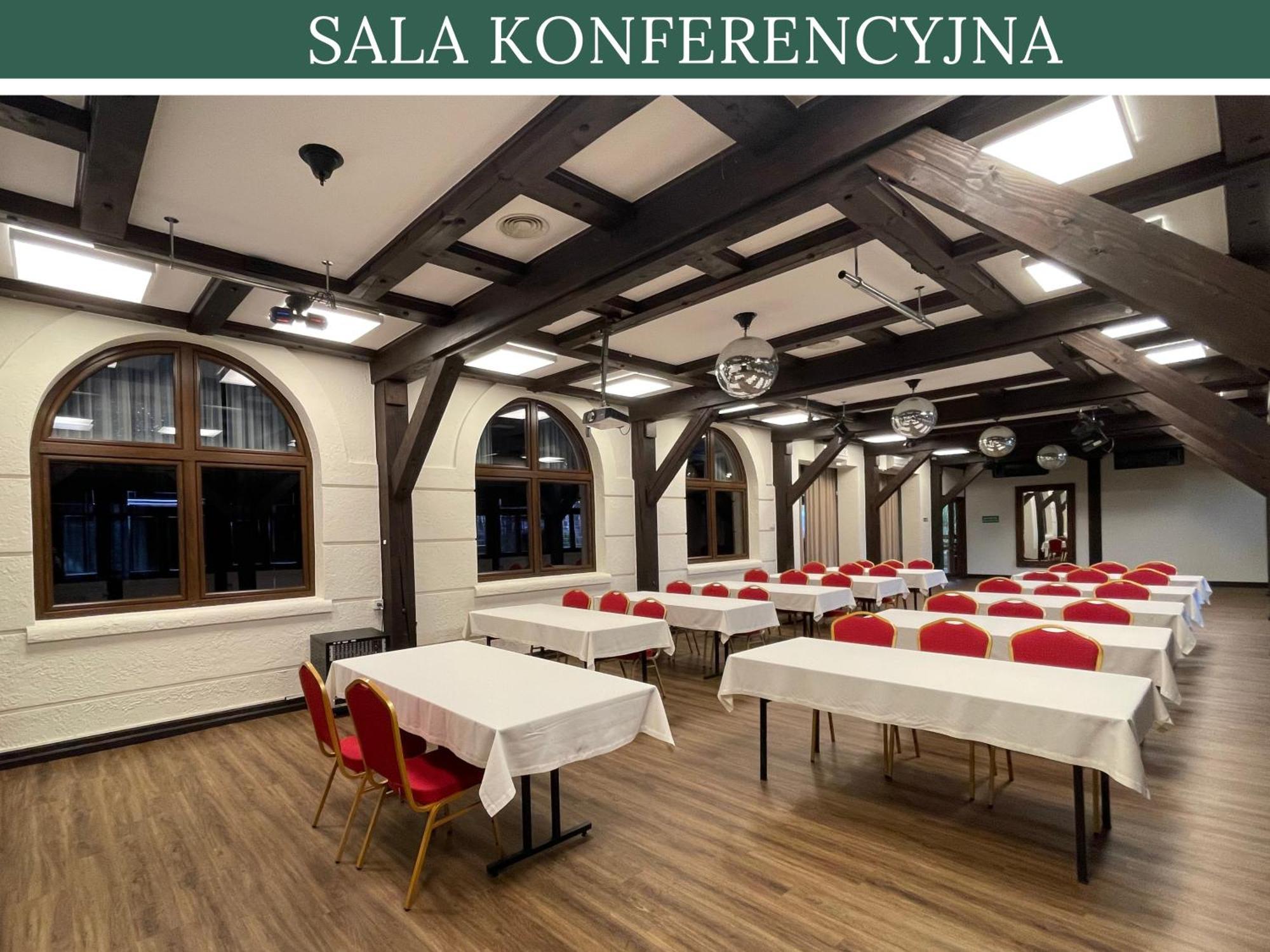 Hotel Red Ostrowiec Świętokrzyski Exteriör bild
